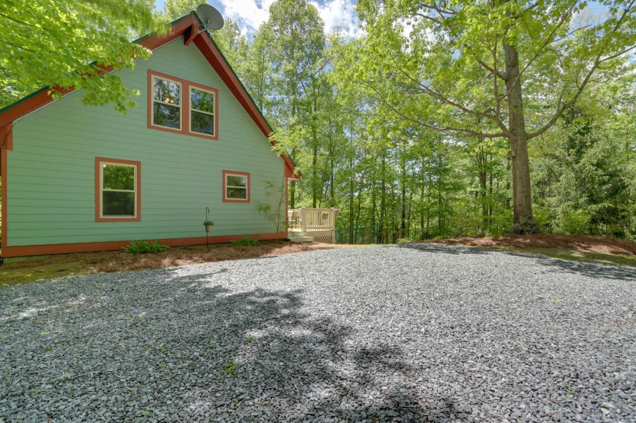Blue Ridge Getaway With Hot Tub And Seasonal View!ヴィラ エクステリア 写真